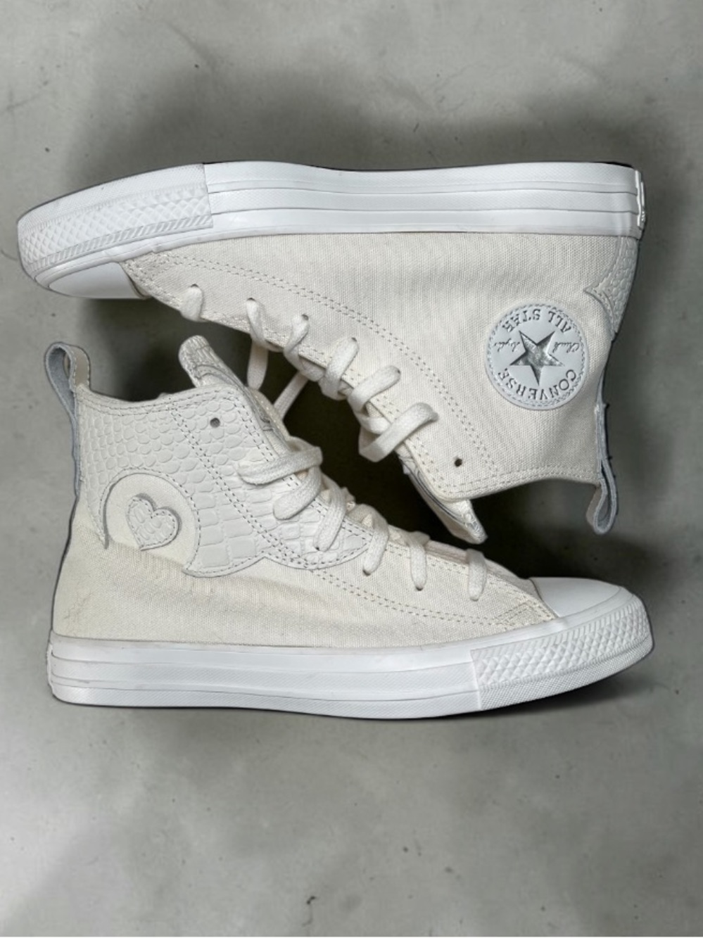Converse Chuck Taylor All Star Western High Top Egret Cream Women’s 8